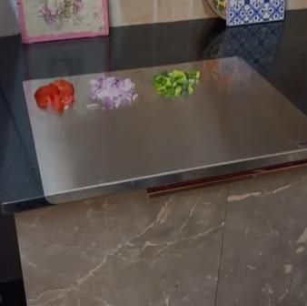 Stainless Steel Rolling Chopping Board